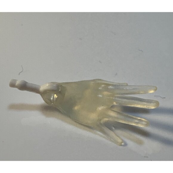 Monster High Clear Hand Right For Spectra Vondergeist - Picture 3 of 4